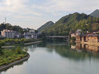 静静的濯水
