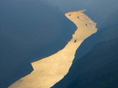 黄金水道