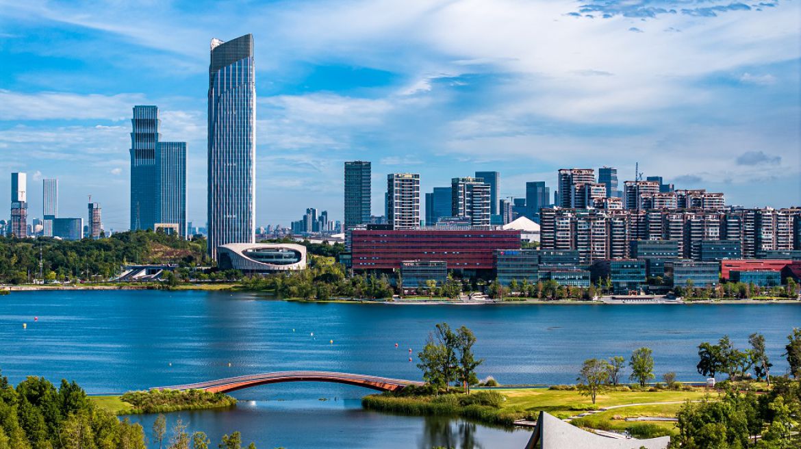 兴隆湖